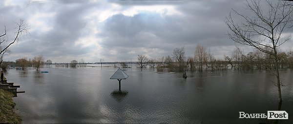 Повінь у Луцьку. ФОТО. ВІДЕО